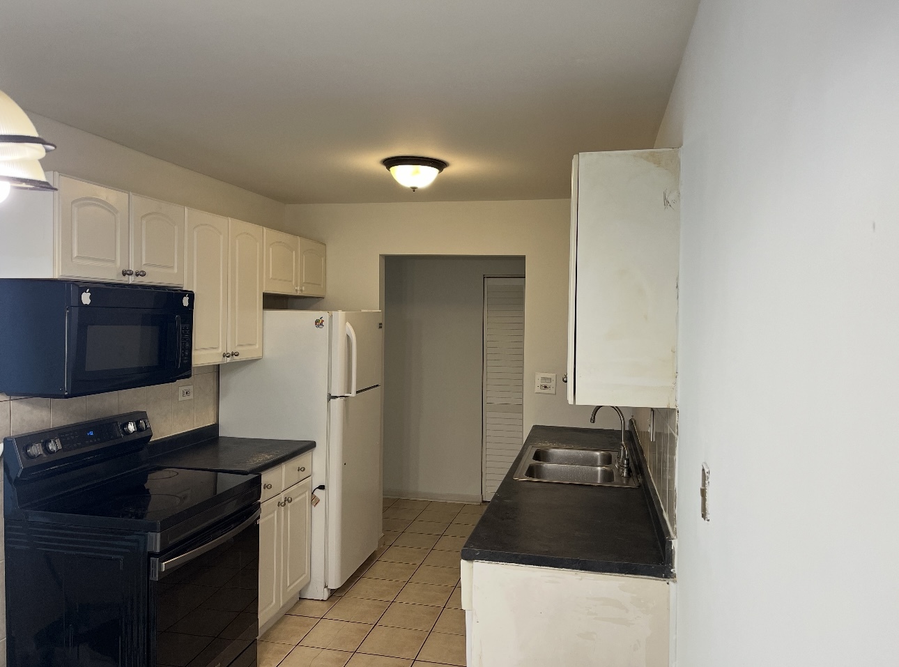 870 E Old Willow Road 150