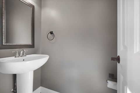 Tiny photo for 1410 Broad Creek Road, Bloomington, IL 61704 (MLS # 12521189)