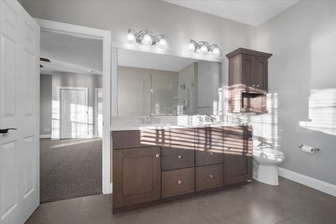 Tiny photo for 1410 Broad Creek Road, Bloomington, IL 61704 (MLS # 12521189)