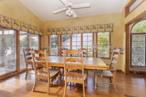 Tiny photo for 41 Ravenwood Circle, Bloomington, IL 61704 (MLS # 12452846)