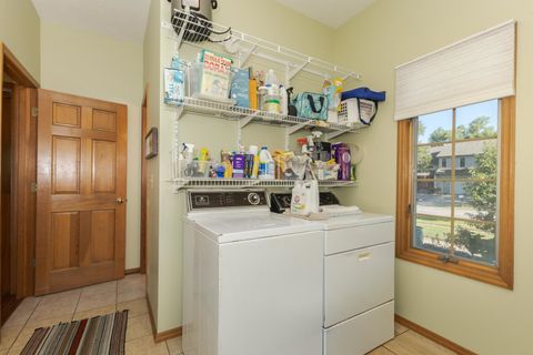 Tiny photo for 41 Ravenwood Circle, Bloomington, IL 61704 (MLS # 12452846)