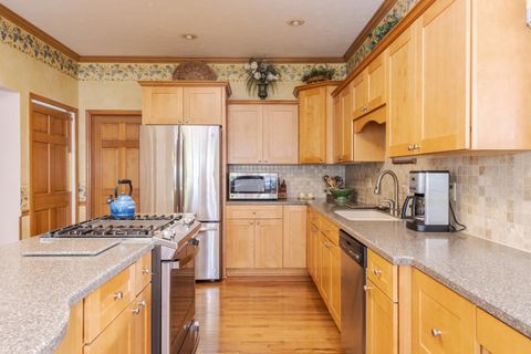 Tiny photo for 41 Ravenwood Circle, Bloomington, IL 61704 (MLS # 12452846)