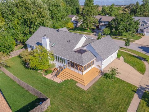 Tiny photo for 41 Ravenwood Circle, Bloomington, IL 61704 (MLS # 12452846)