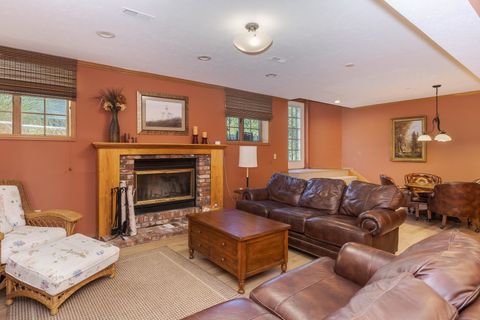 Tiny photo for 41 Ravenwood Circle, Bloomington, IL 61704 (MLS # 12452846)