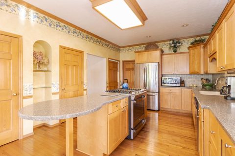 Tiny photo for 41 Ravenwood Circle, Bloomington, IL 61704 (MLS # 12452846)