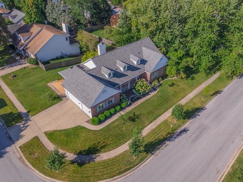 Tiny photo for 41 Ravenwood Circle, Bloomington, IL 61704 (MLS # 12452846)