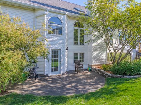 Tiny photo for 41 Ravenwood Circle, Bloomington, IL 61704 (MLS # 12452846)