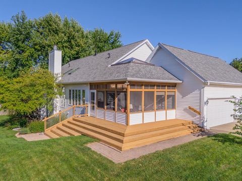 Tiny photo for 41 Ravenwood Circle, Bloomington, IL 61704 (MLS # 12452846)