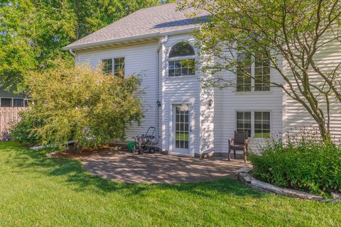 Tiny photo for 41 Ravenwood Circle, Bloomington, IL 61704 (MLS # 12452846)