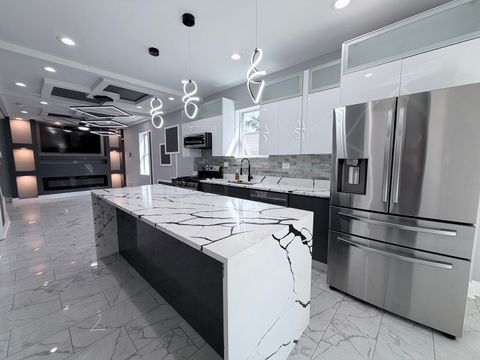 Tiny photo for 7918 S Anthony Avenue, Chicago, IL 60619 (MLS # 12490665)