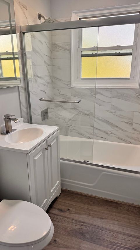 Tiny photo for 2422 W Berwyn Avenue #309, Chicago, IL 60625 (MLS # 12488495)