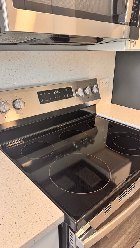 Tiny photo for 2422 W Berwyn Avenue #309, Chicago, IL 60625 (MLS # 12488495)