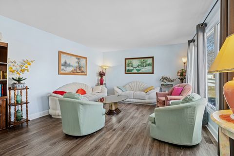 Tiny photo for 1458 Kingston Court, Des Plaines, IL 60018 (MLS # 12525734)