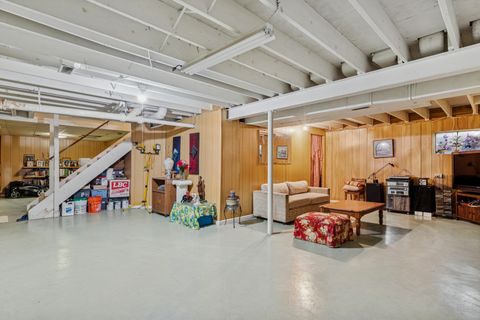 Tiny photo for 1458 Kingston Court, Des Plaines, IL 60018 (MLS # 12525734)