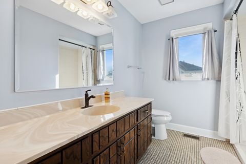 Tiny photo for 1458 Kingston Court, Des Plaines, IL 60018 (MLS # 12525734)