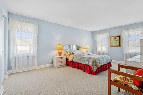 Tiny photo for 1458 Kingston Court, Des Plaines, IL 60018 (MLS # 12525734)