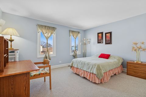 Tiny photo for 1458 Kingston Court, Des Plaines, IL 60018 (MLS # 12525734)