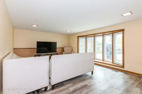 Tiny photo for 21W353 Drury Lane, Lombard, IL 60148 (MLS # 12421756)