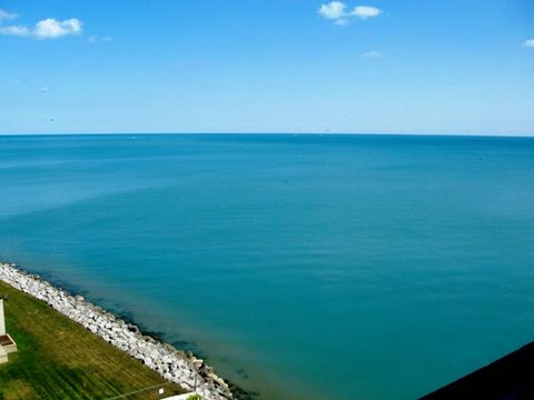 Tiny photo for 6301 N Sheridan Road #11N, Chicago, IL 60660 (MLS # 12617697)