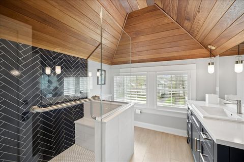 Tiny photo for 610 Forest Avenue, Wilmette, IL 60091 (MLS # 12605862)