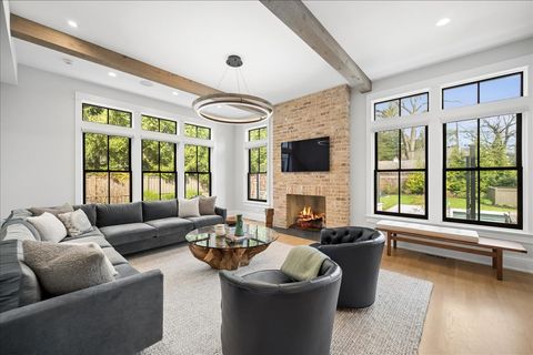 Tiny photo for 610 Forest Avenue, Wilmette, IL 60091 (MLS # 12605862)