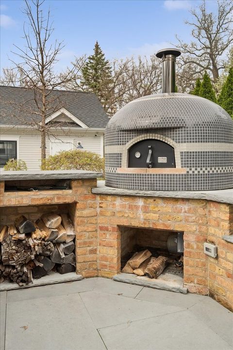 Tiny photo for 610 Forest Avenue, Wilmette, IL 60091 (MLS # 12605862)