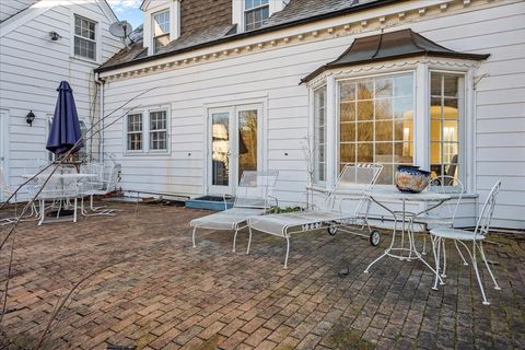 Tiny photo for 220 Sunset Ridge Road, Northfield, IL 60093 (MLS # 12589377)