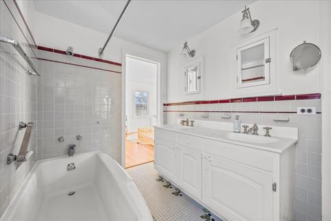 Tiny photo for 220 Sunset Ridge Road, Northfield, IL 60093 (MLS # 12589377)