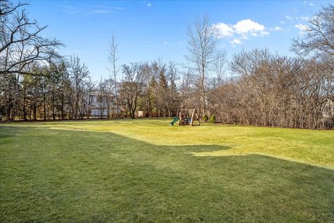 Tiny photo for 220 Sunset Ridge Road, Northfield, IL 60093 (MLS # 12589377)