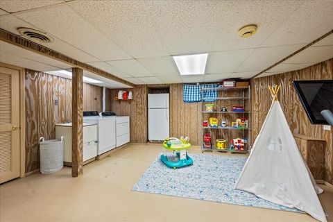 Tiny photo for 220 Sunset Ridge Road, Northfield, IL 60093 (MLS # 12589377)