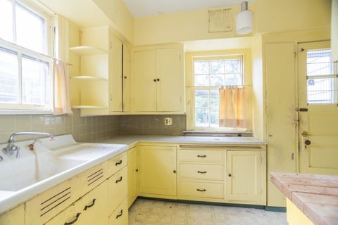 Tiny photo for 5832 N Kenton Avenue, Chicago, IL 60646 (MLS # 12490165)