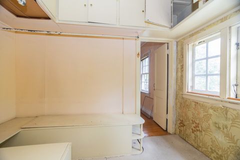 Tiny photo for 5832 N Kenton Avenue, Chicago, IL 60646 (MLS # 12490165)