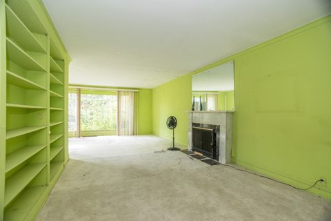 Tiny photo for 5832 N Kenton Avenue, Chicago, IL 60646 (MLS # 12490165)