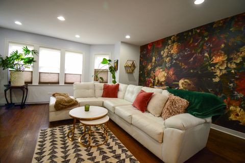 4947 W Parker Avenue Chicago IL 60639