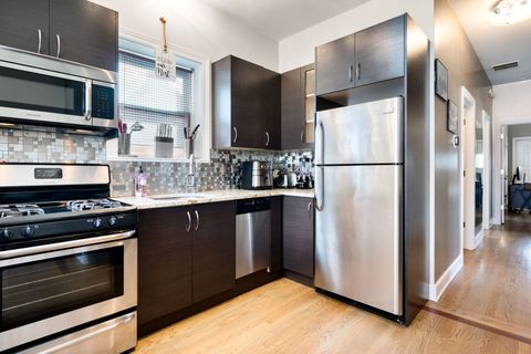Tiny photo for 3113 W Warren Boulevard #401, Chicago, IL 60612 (MLS # 12499170)