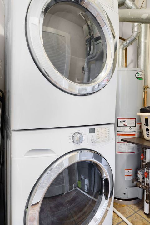 Tiny photo for 3113 W Warren Boulevard #401, Chicago, IL 60612 (MLS # 12499170)