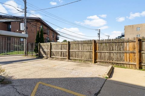 Tiny photo for 3113 W Warren Boulevard #401, Chicago, IL 60612 (MLS # 12499170)