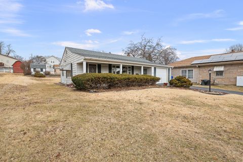 Tiny photo for 124 E Mill Street, Kewanee, IL 61443 (MLS # 12580391)