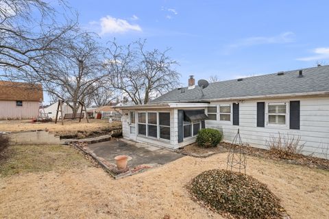 Tiny photo for 124 E Mill Street, Kewanee, IL 61443 (MLS # 12580391)