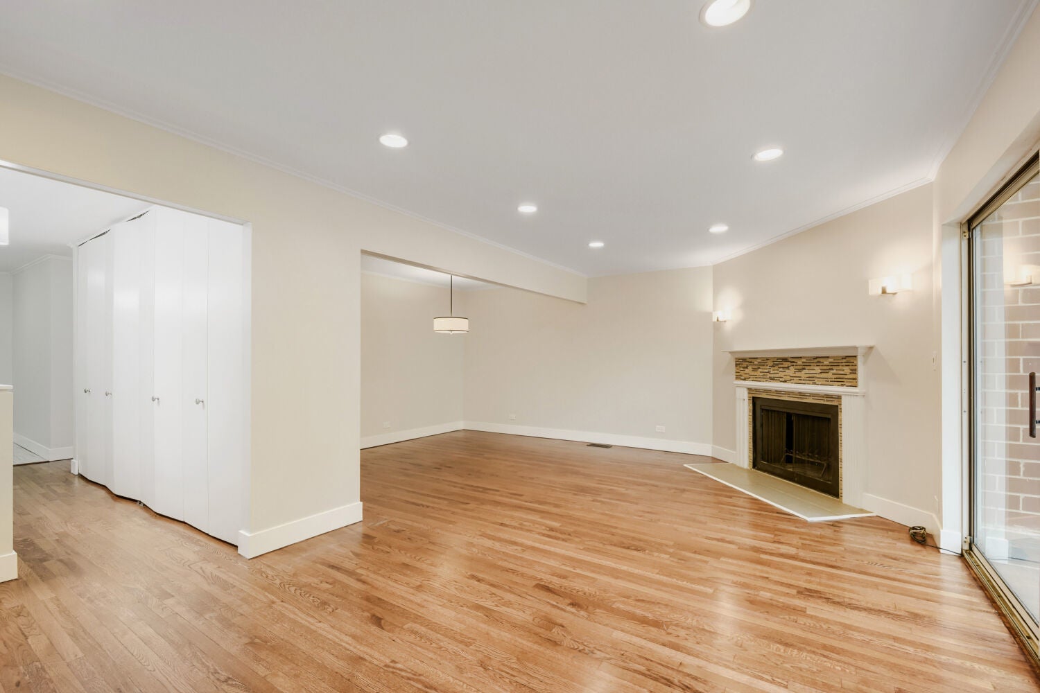 5400 S Hyde Park Boulevard D7