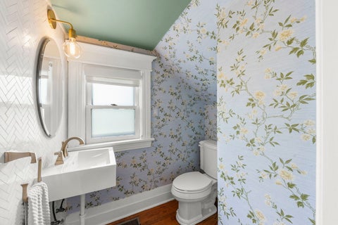 Tiny photo for 726 N Wheaton Avenue, Wheaton, IL 60187 (MLS # 12578979)