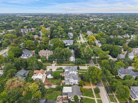Tiny photo for 726 N Wheaton Avenue, Wheaton, IL 60187 (MLS # 12578979)