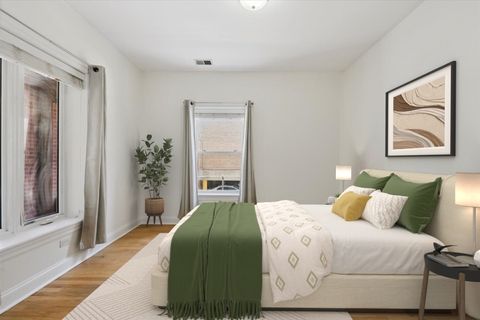 Tiny photo for 1057 W Thorndale Avenue #1, Chicago, IL 60660 (MLS # 12472885)