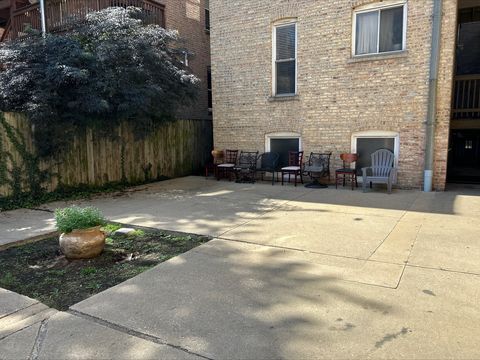 Tiny photo for 1057 W Thorndale Avenue #1, Chicago, IL 60660 (MLS # 12472885)