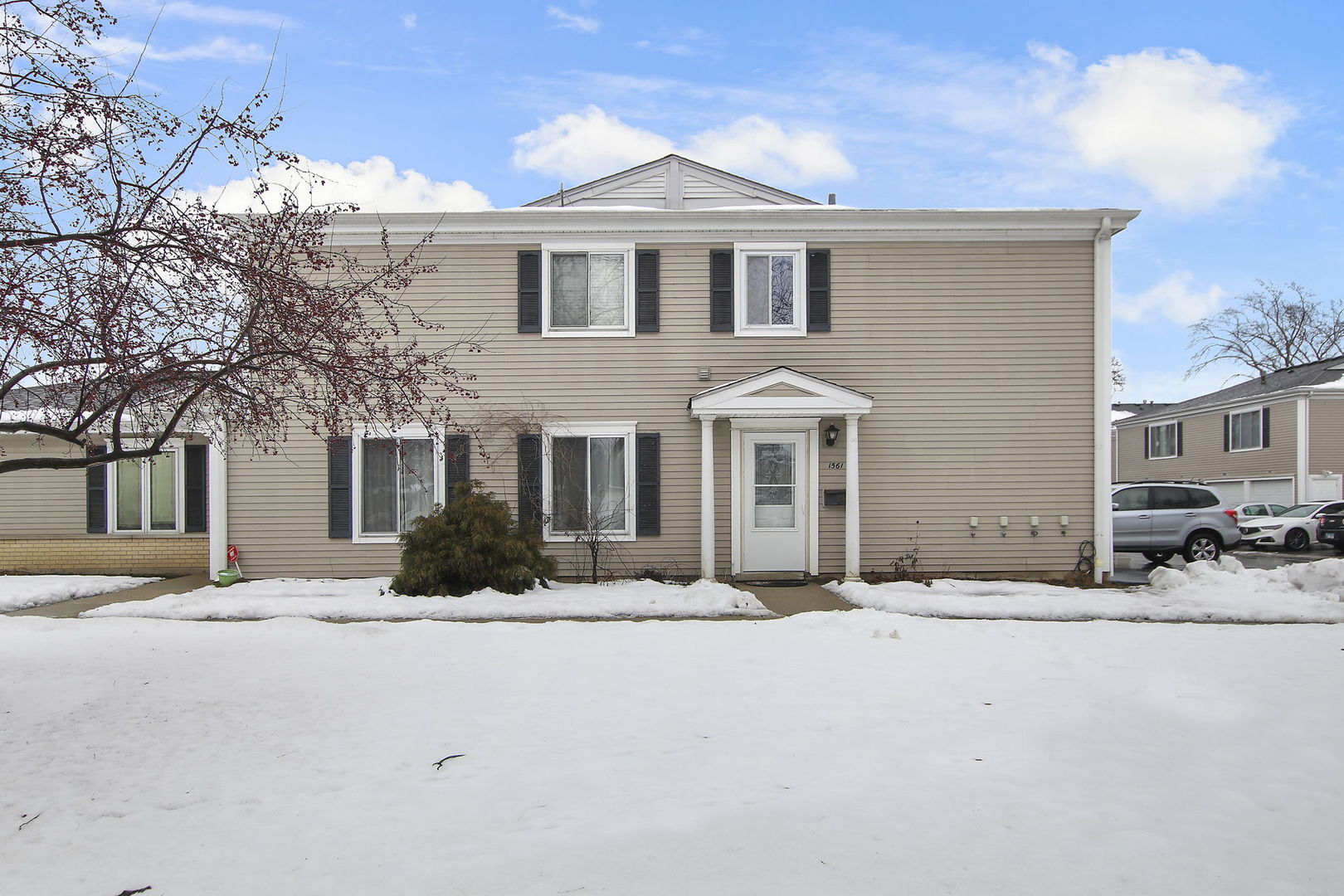 1561 Quaker Lane 109D
