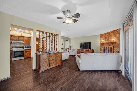 Tiny photo for 15702 Foxbend Court #1N, Orland Park, IL 60462 (MLS # 12587910)