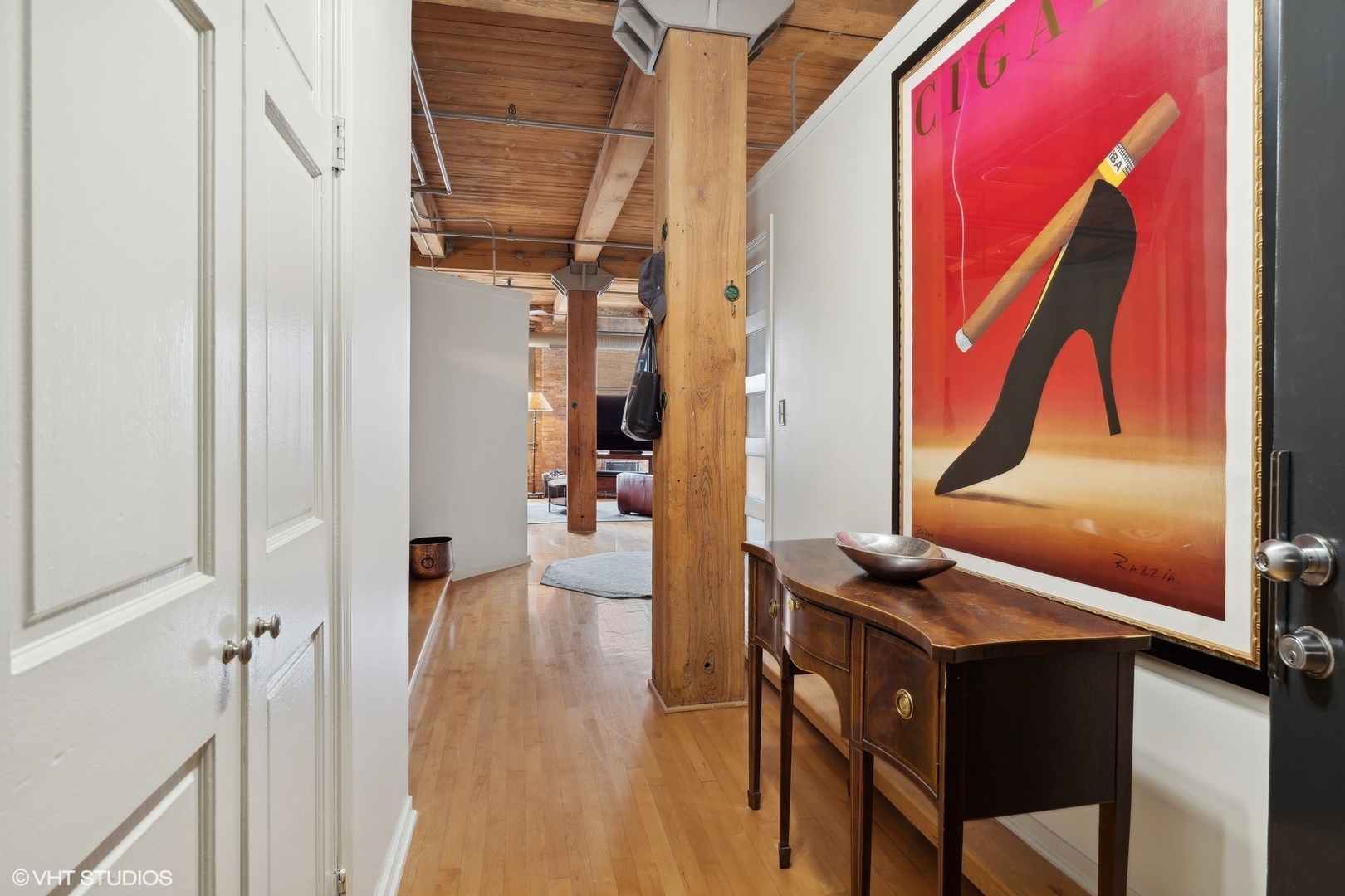 913 W Van Buren Street 4C