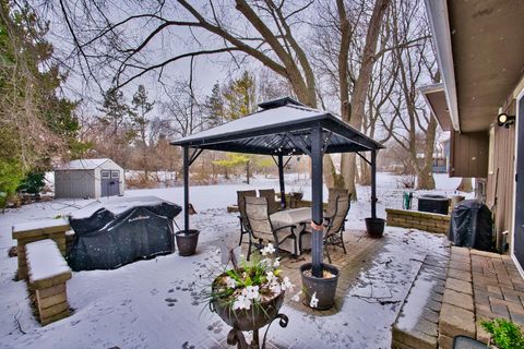 Tiny photo for 28W587 Leverenz Road, Naperville, IL 60564 (MLS # 12555755)
