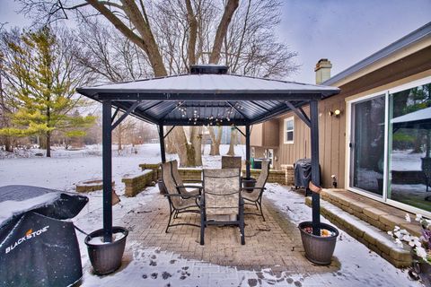 Tiny photo for 28W587 Leverenz Road, Naperville, IL 60564 (MLS # 12555755)