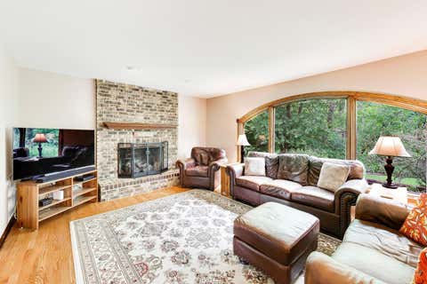 Tiny photo for 2302 Lisa Court, Rolling Meadows, IL 60067 (MLS # 12681998)